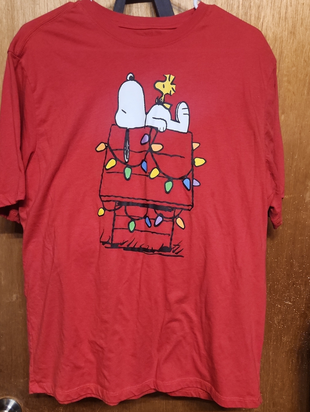 Red Snoopy Holiday Graphic Tee - Unbranded